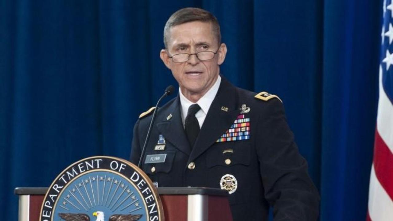Flynn'den 'laik ordu'nun darbesine destek