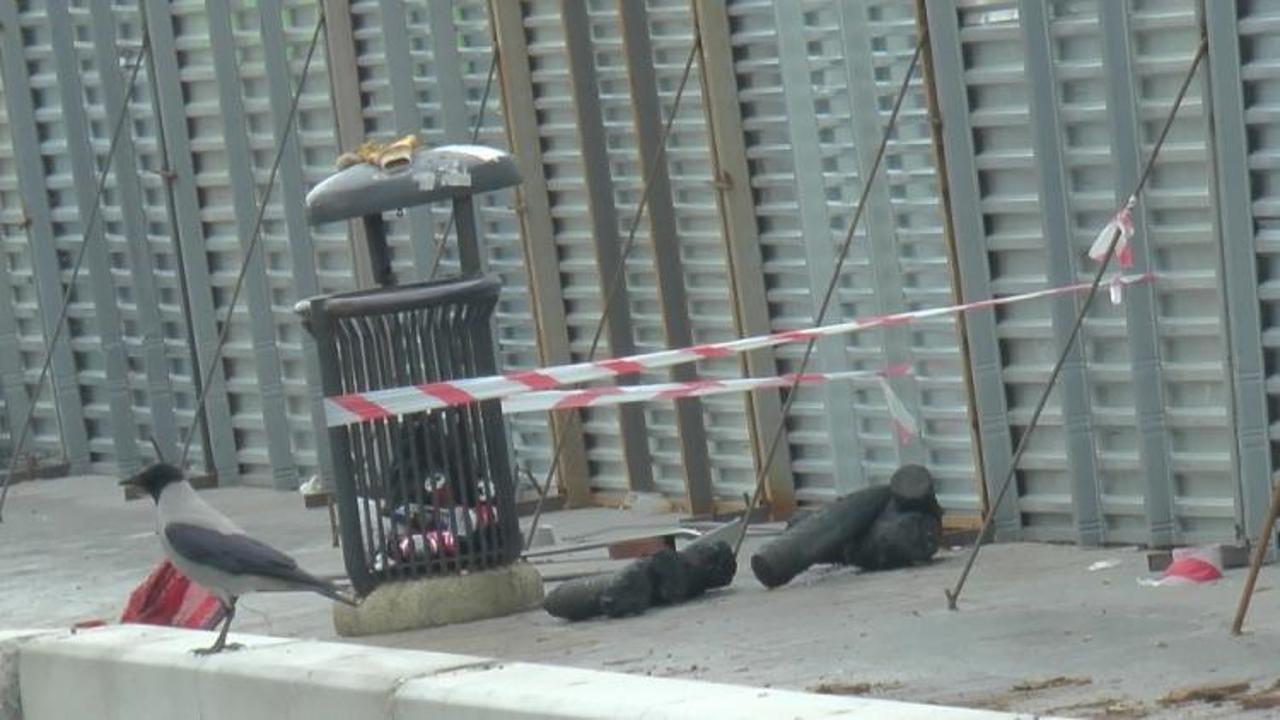 Kadık&ouml;y iskelesinde top mermileri bulundu!