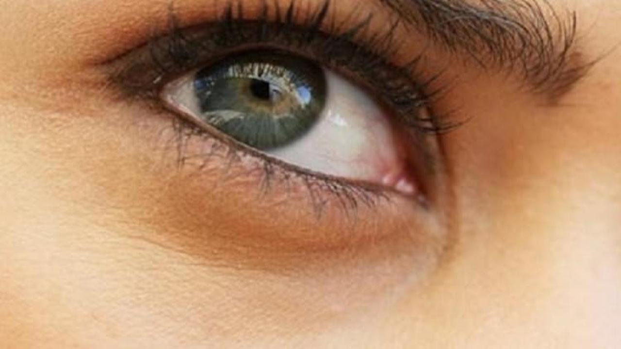 Menopoz göz yaşını azaltıyor