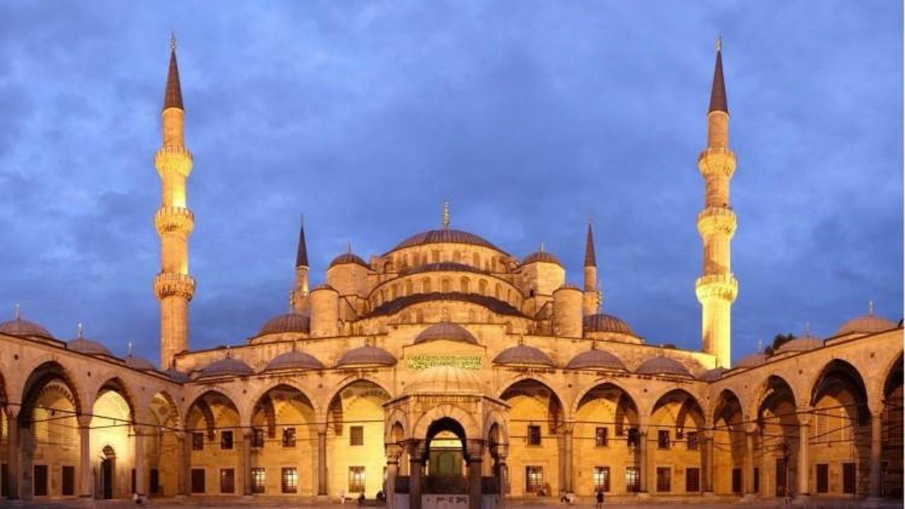 Sultanahmet Camisi için tarihi adım!