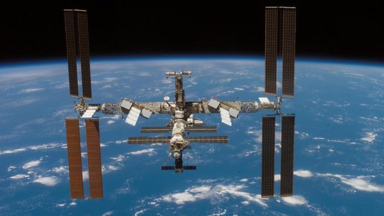 Uluslararası Uzay İstasyonu uzay çöpüne çarpıyordu