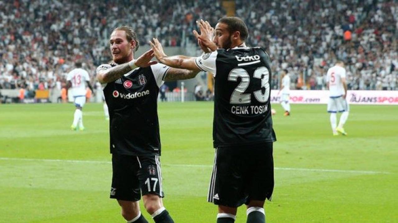 Beşiktaş'ın golcüsüne sürpriz talip!