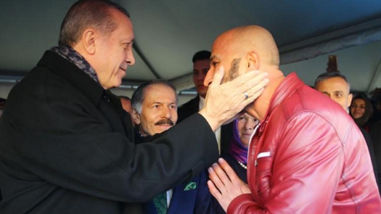 Erdoğan kahramanın y&uuml;z&uuml;n&uuml; sevdi!