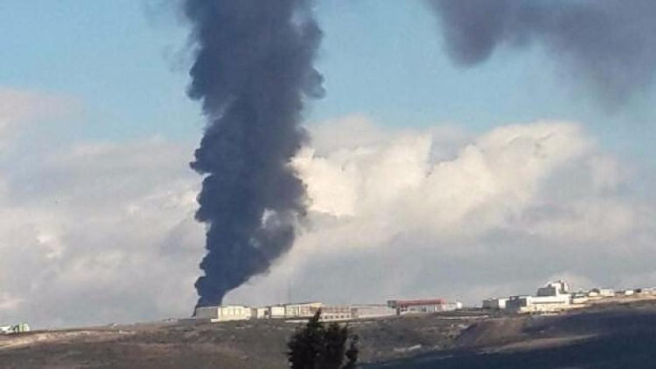 Fabrikada büyük yangın: Dumanlar gökyüzünü kapladı