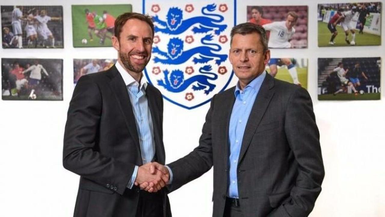 İngiltere'nin kalıcı patronu resmen a&ccedil;ıklandı