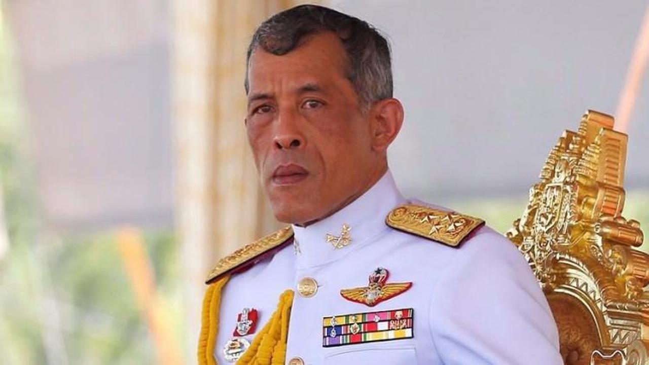 Tayland'da yeni kral göreve başladı