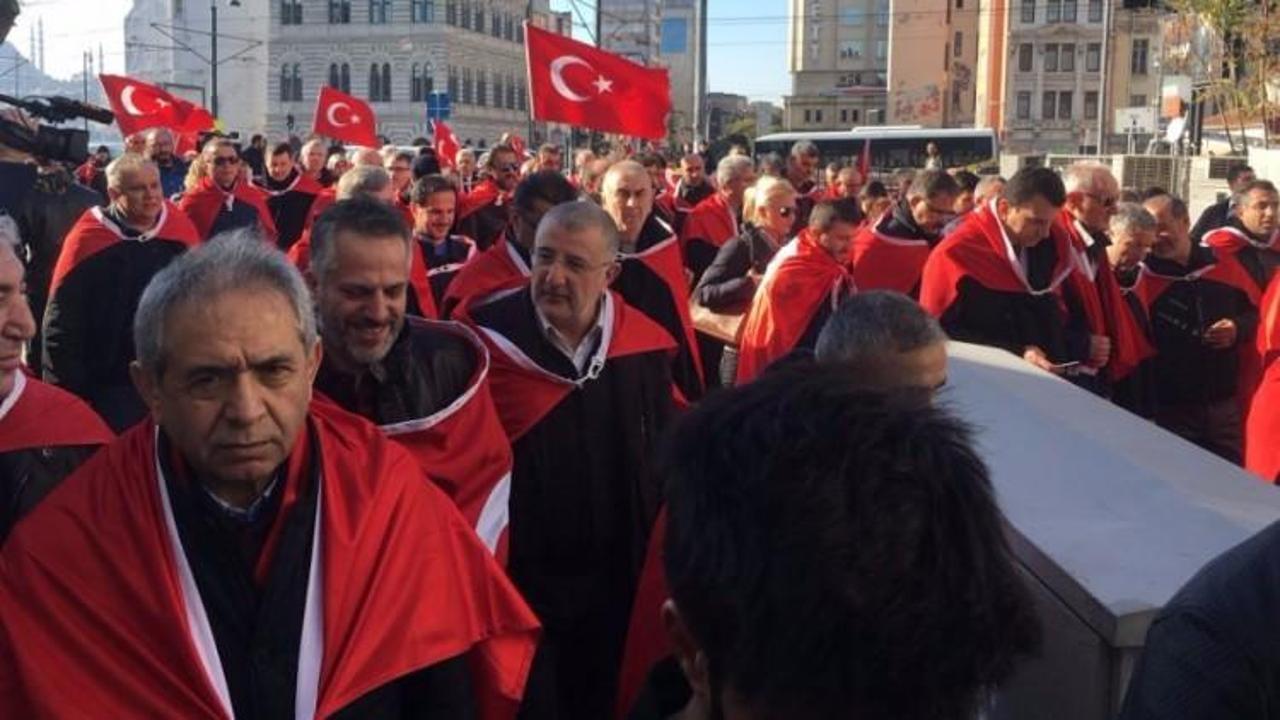İstanbul'da teröre lanet yürüyüşü