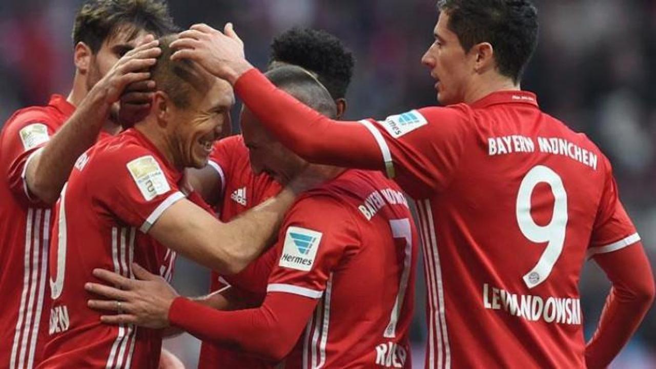 Bayern Münih şovla zirveyi geri aldı