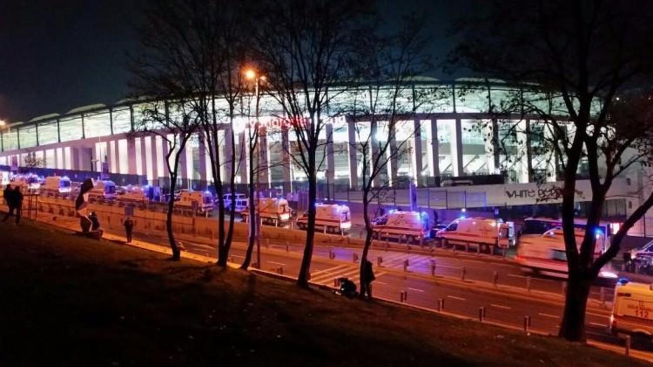 D&uuml;nyaca &uuml;nl&uuml; gazeteden tarihi manşet! 