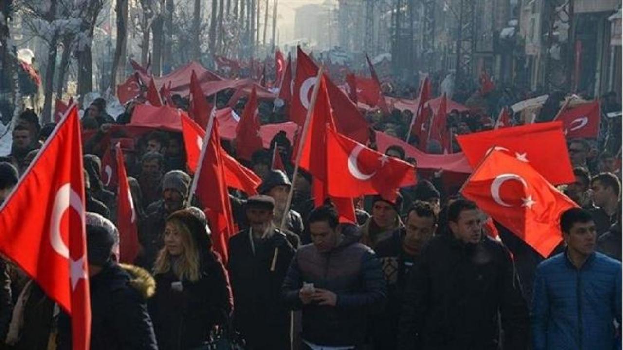 Hakkari ter&ouml;re karşı tek y&uuml;rek!