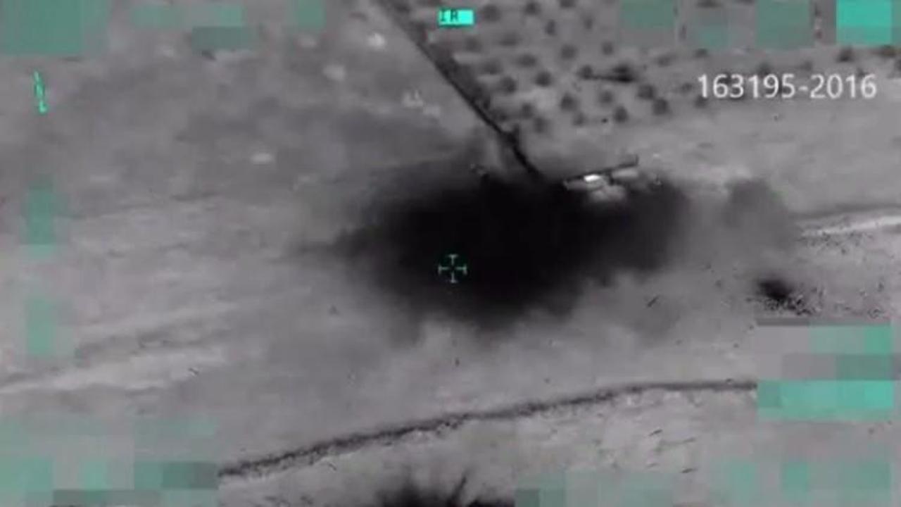 DAEŞ'in silahlı aracı b&ouml;yle imha edildi