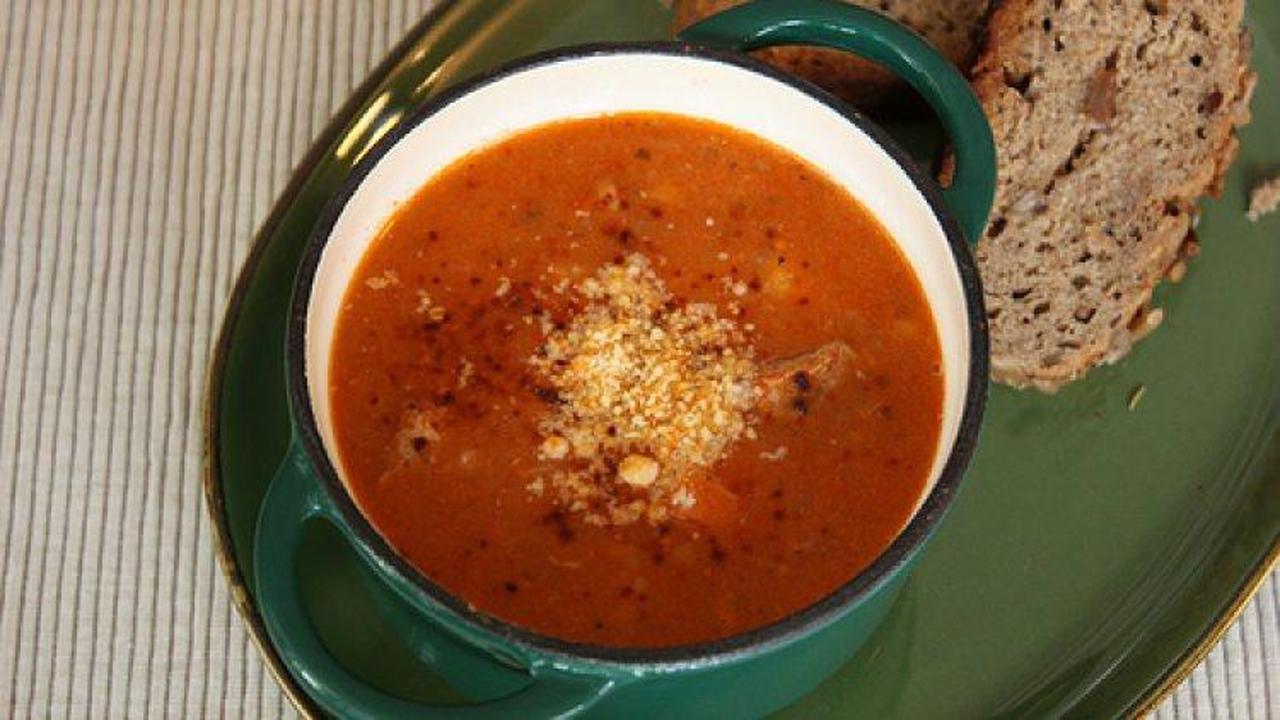 Gulaş &ccedil;orbası tarifi