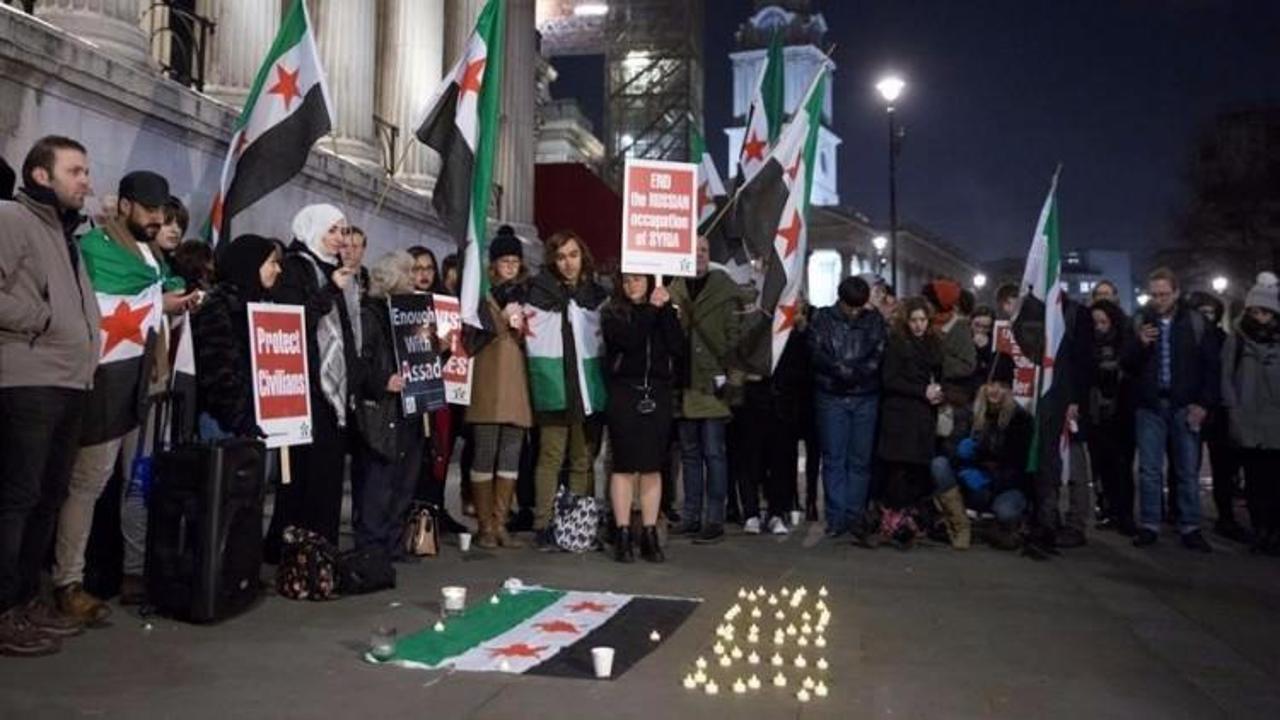 Londra'da Halep protestosu