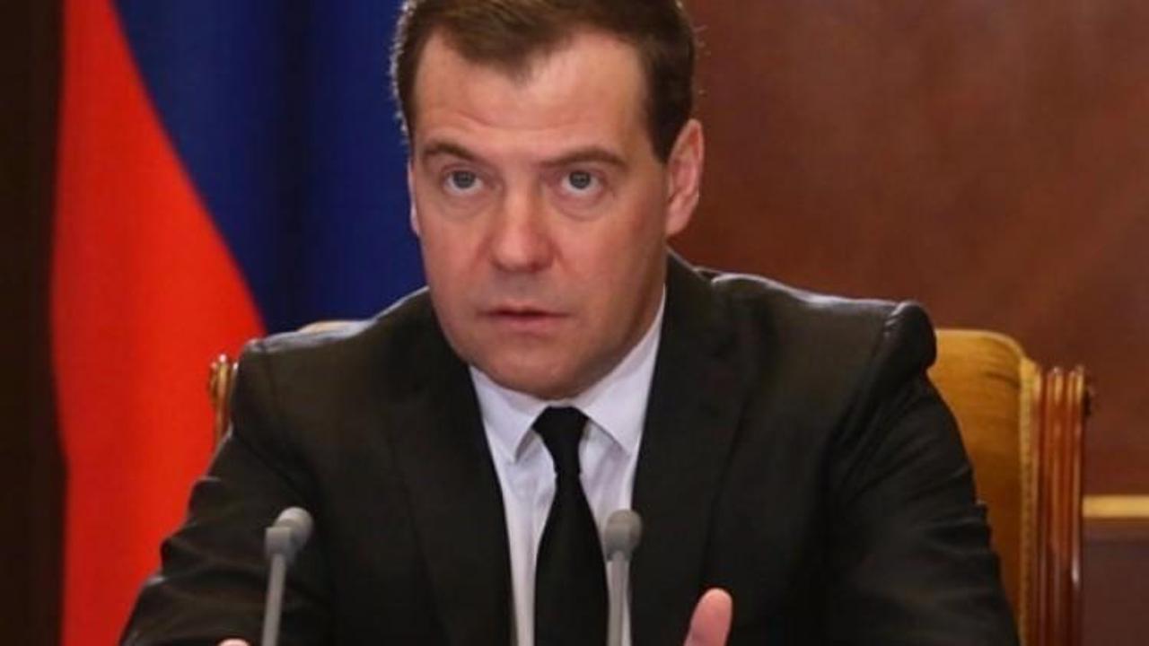 Medvedev'den reform çağrısı