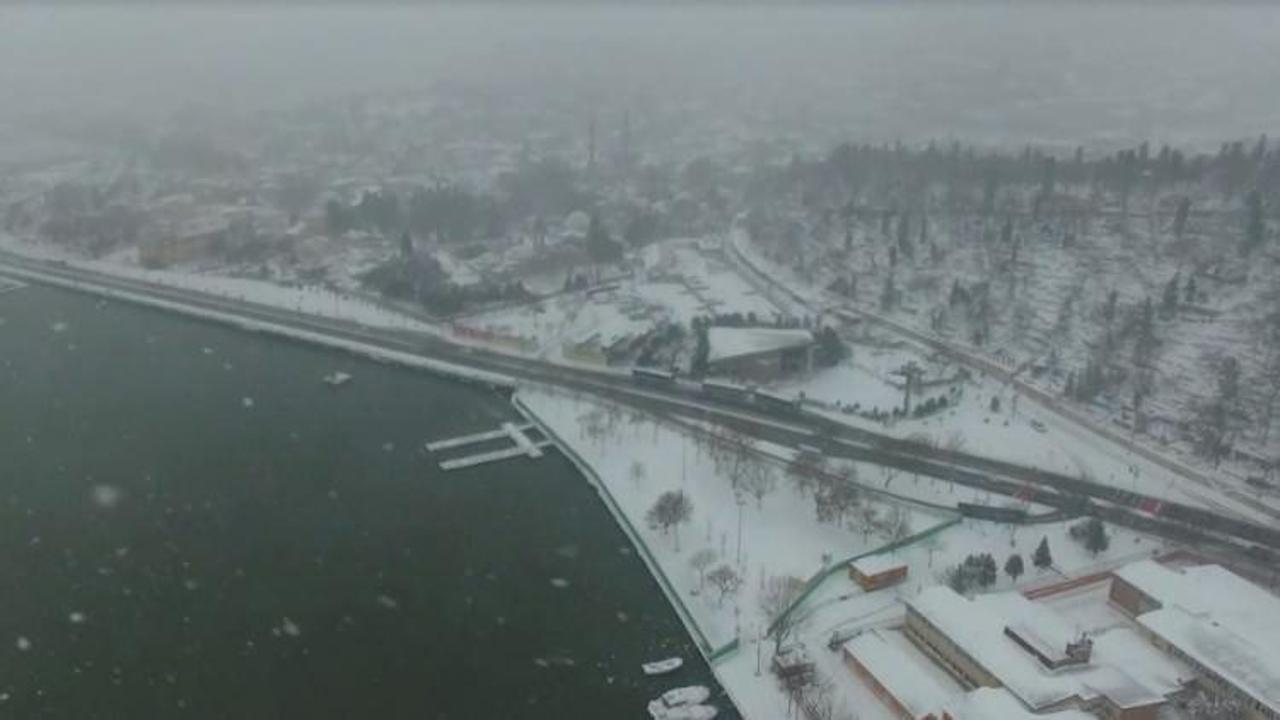 İstanbul’da kar kalınlığı 110 santimetreye ulaştı