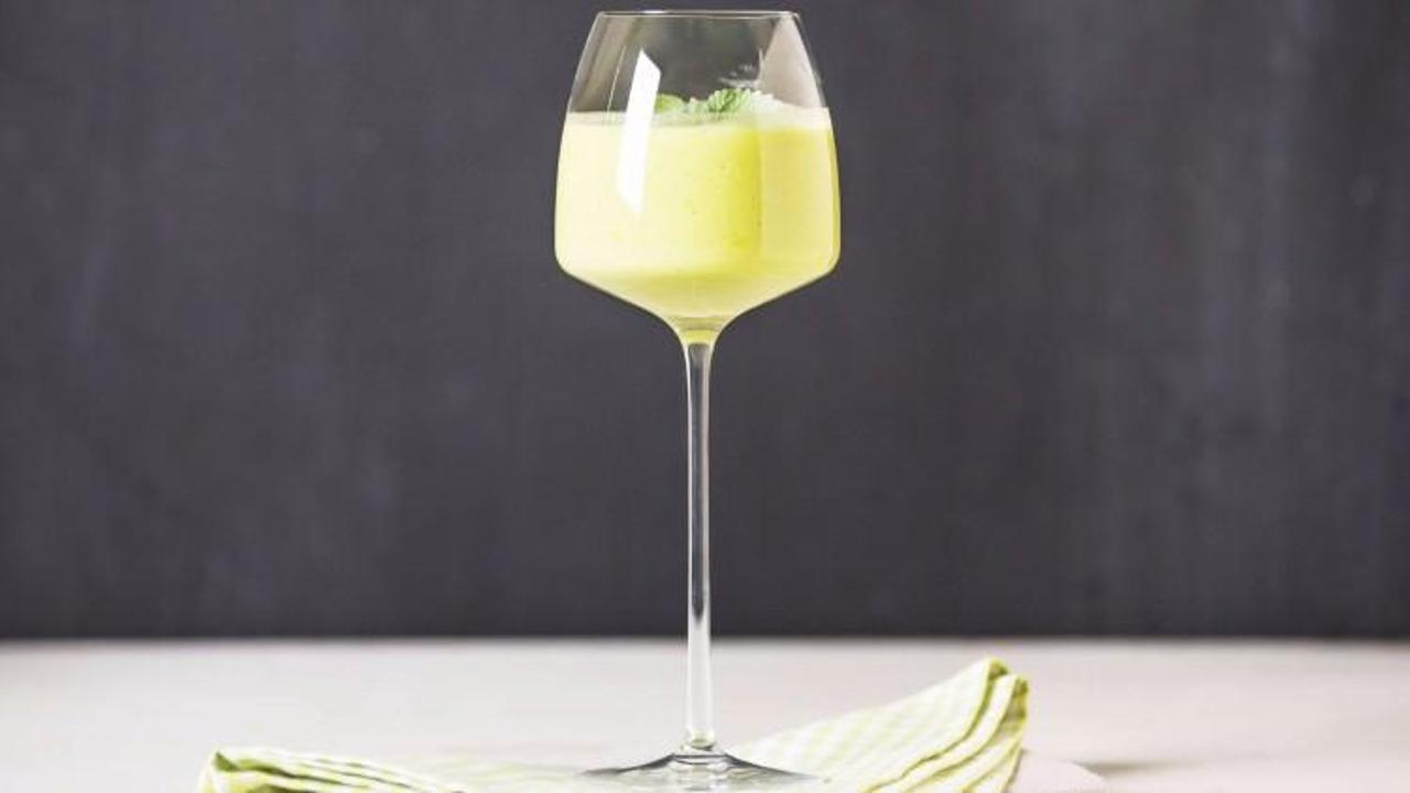 Portakallı ve avakadolu smoothie tarifi