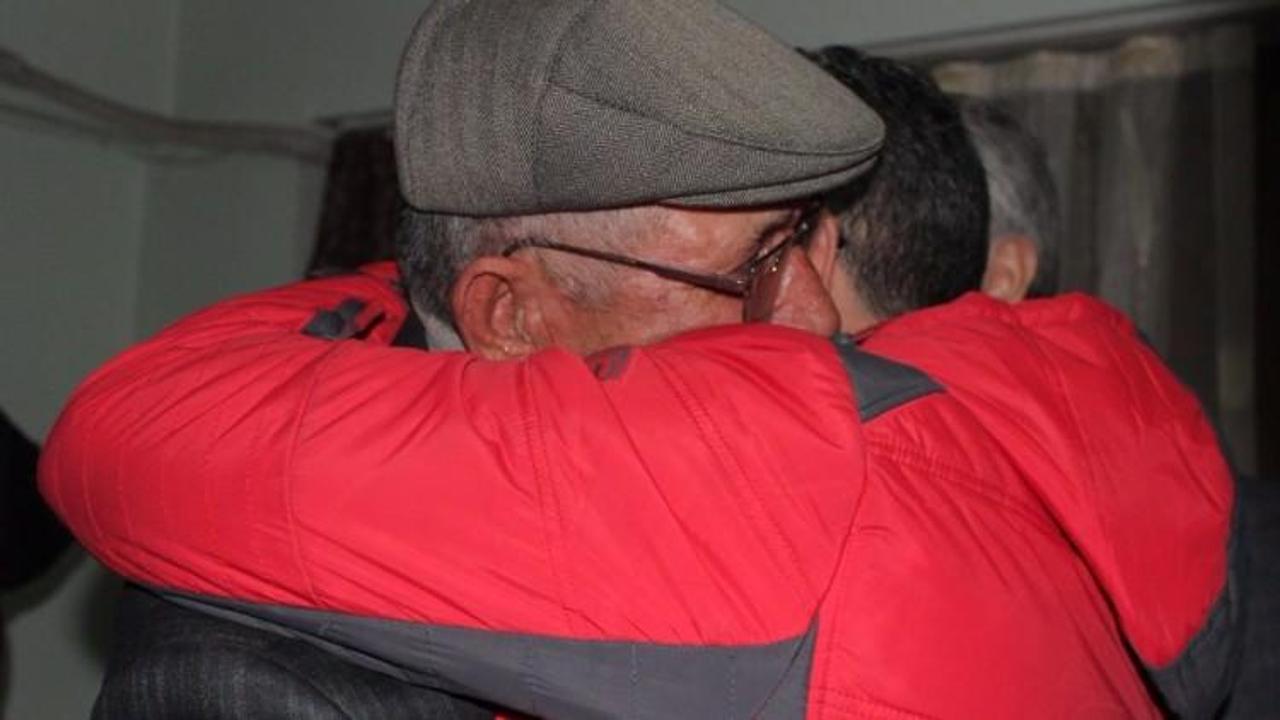 Şehit &Ouml;mer Halisdemir'in babası oraya gitti!