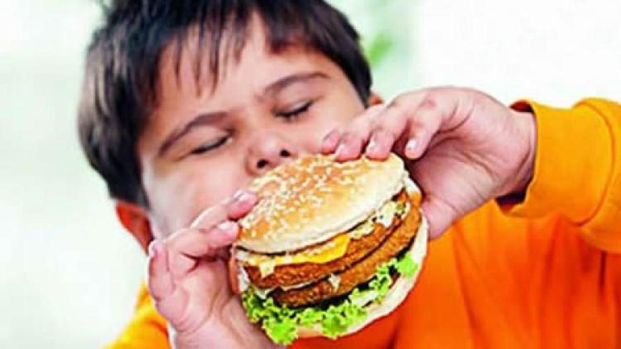 Tatildeki çocuklarda obezite riski!