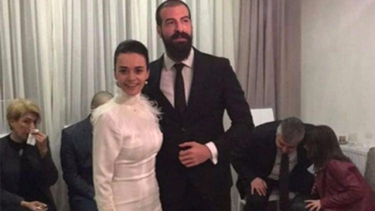 Hande Soral İsmail Demirci &ccedil;ifti nişanlandı