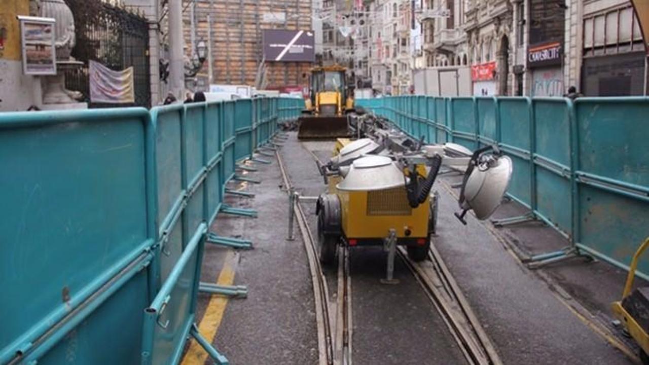 İstiklal Caddesi'nde b&uuml;y&uuml;k &ccedil;alışma
