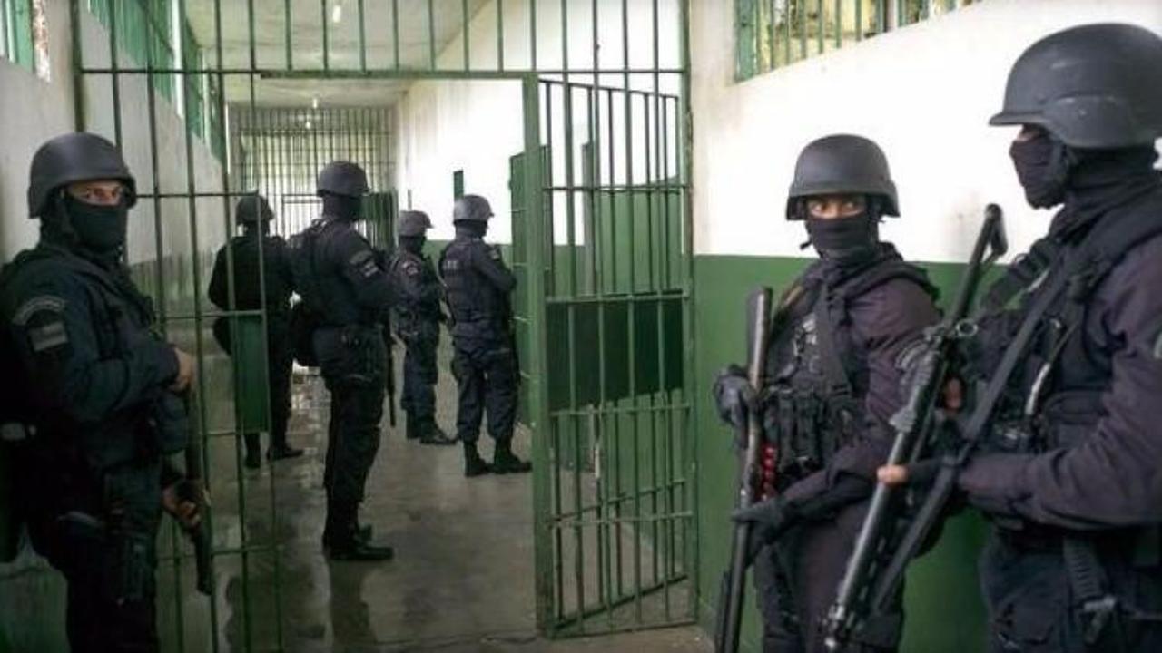 Brezilya'da  cezaevinde isyan çıktı: 26 ölü!