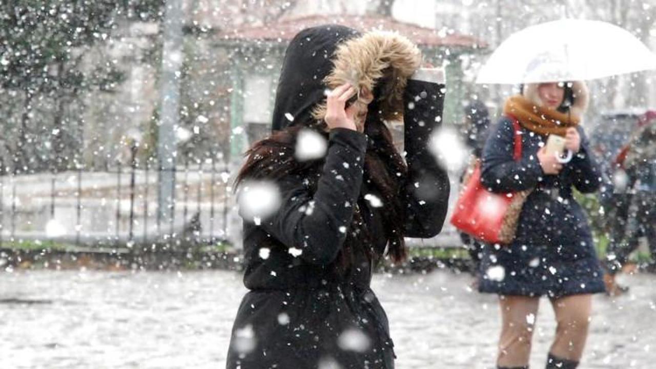 Ankara ve İstanbul'a kar günlerce yağacak