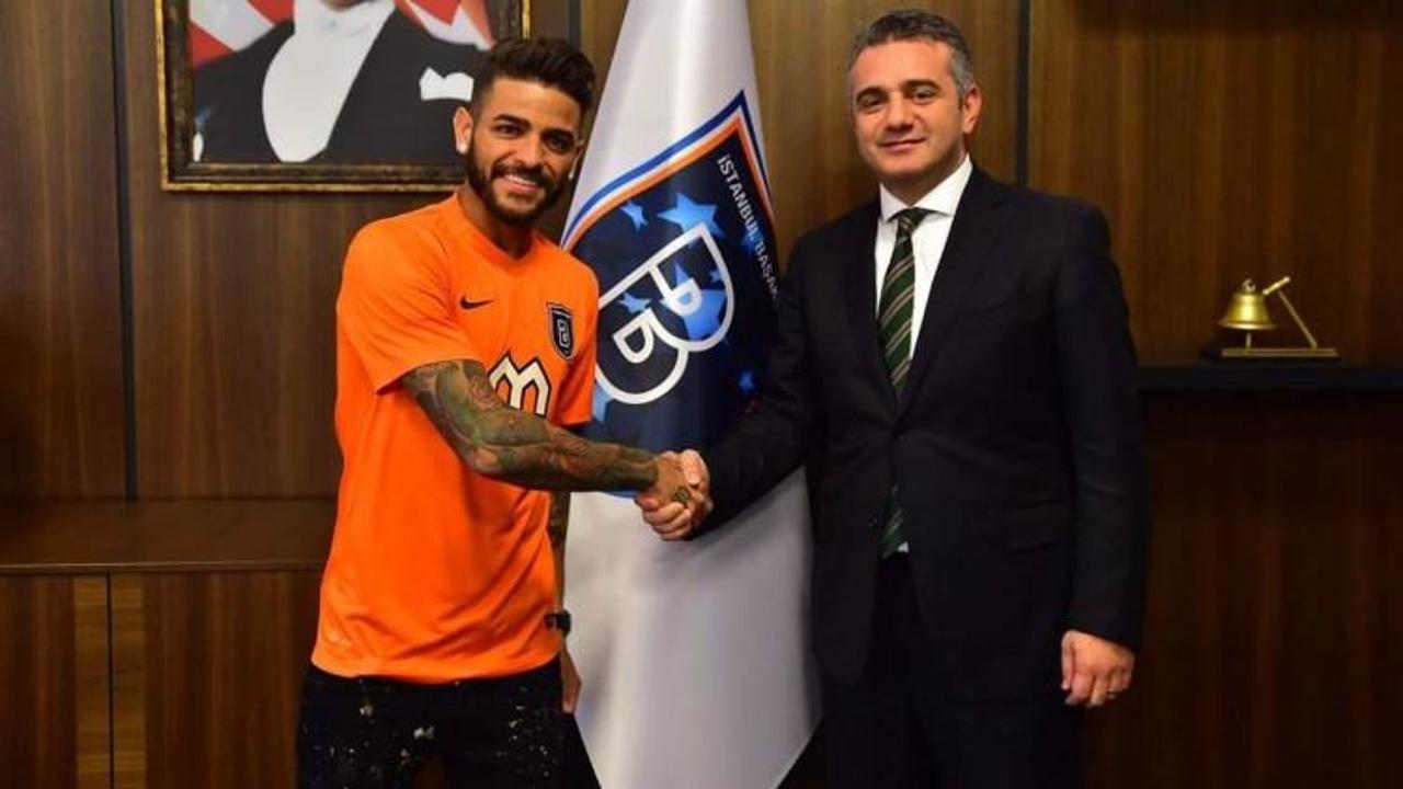 Başakşehir yeni transferi resmen açıkladı!