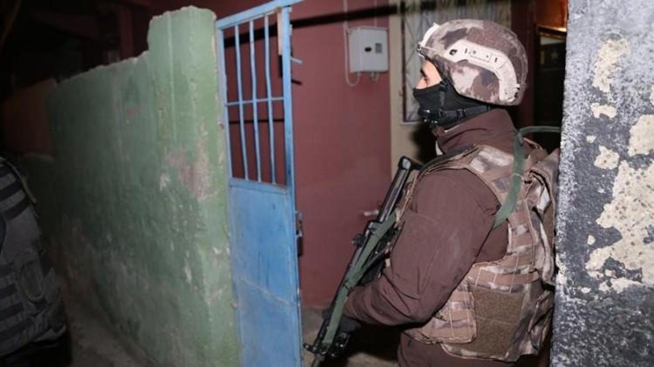 Adana'da DEAŞ operasyonu: 6 g&ouml;zaltı