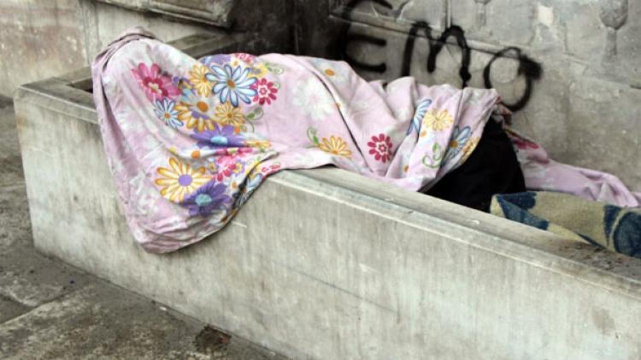 İstanbul'da korkulan oldu! Donarak &ouml;ld&uuml;