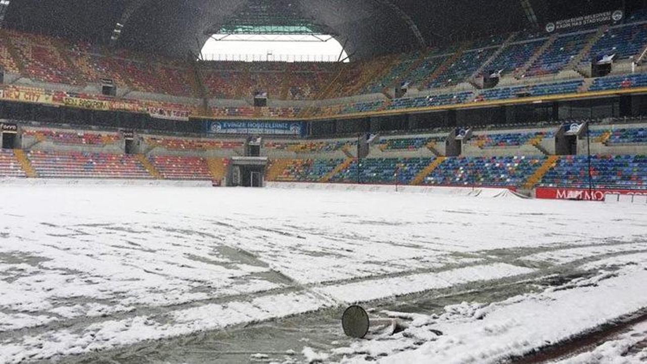 Maç öncesi korkutan gelişme! Uçak Adana'ya indi