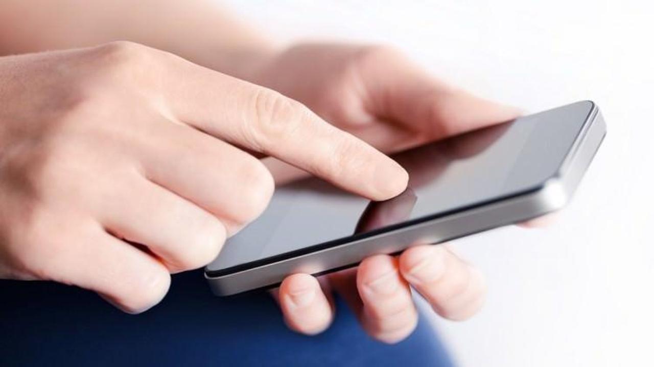 AB 'roaming' ücretiyle vedalaşıyor