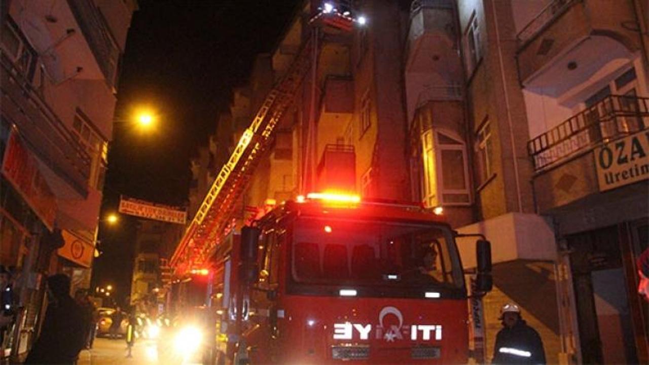 Elazığ’da ev yangını: 4 kişi hastaneye kaldırıldı