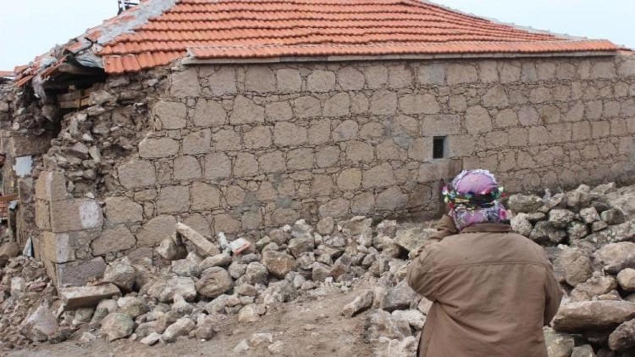 &Ccedil;anakkale&rsquo;deki depremler İstanbul&rsquo;u etkiler mi?