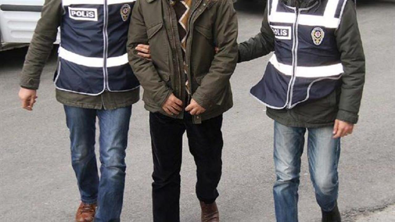 İhraç edilen 3 öğretmen FETÖ'den tutuklandı