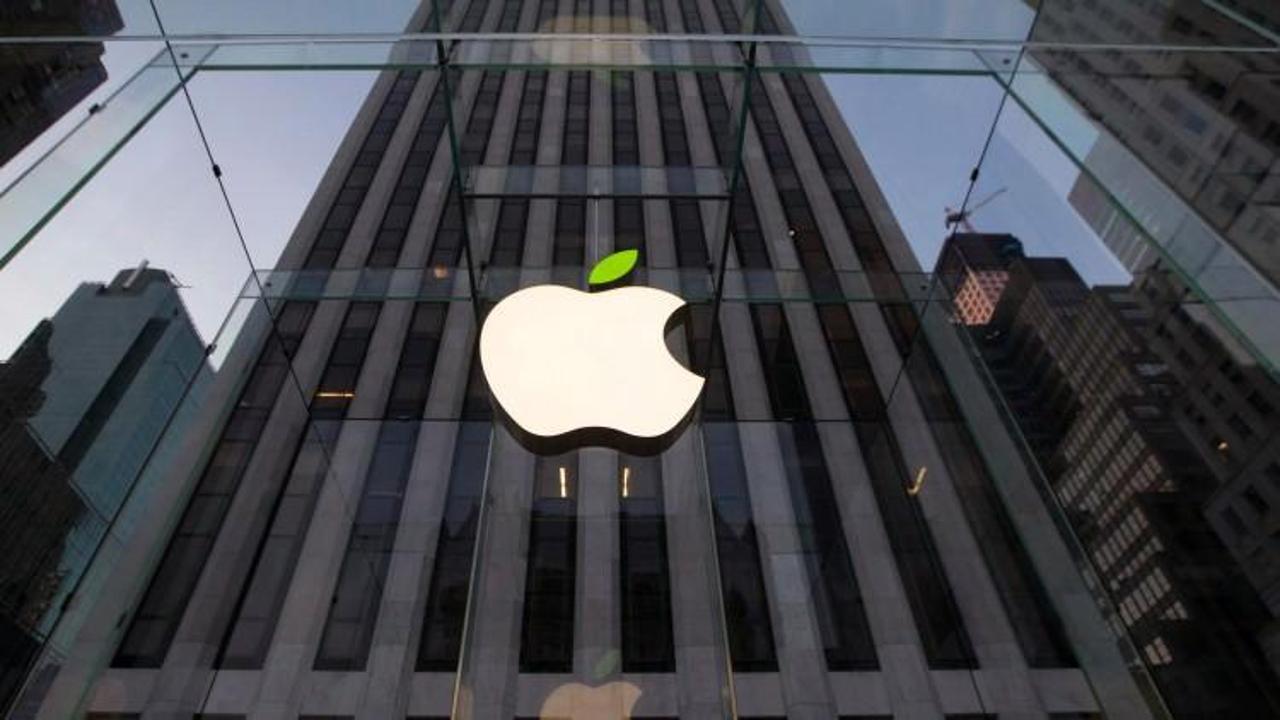 Apple hisseleri rekor kırdı
