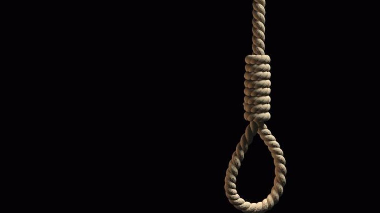 İran 10 kişiyi idam etti