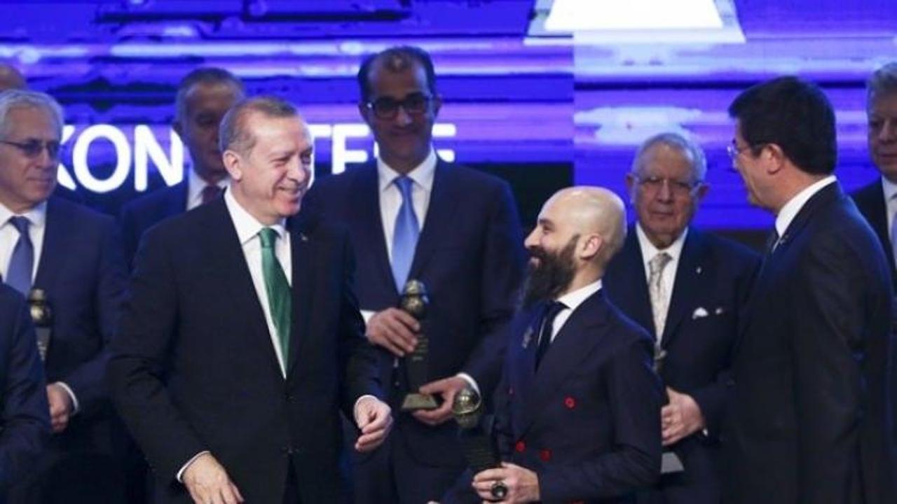 ESTA, ödülünü Erdoğan'ın elinden aldı