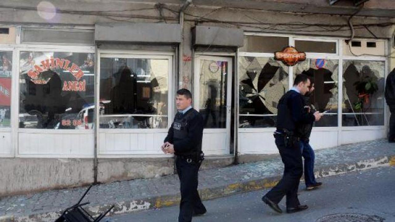 Gaziosmanpaşa'da kahvehaneye silahlı saldırı!