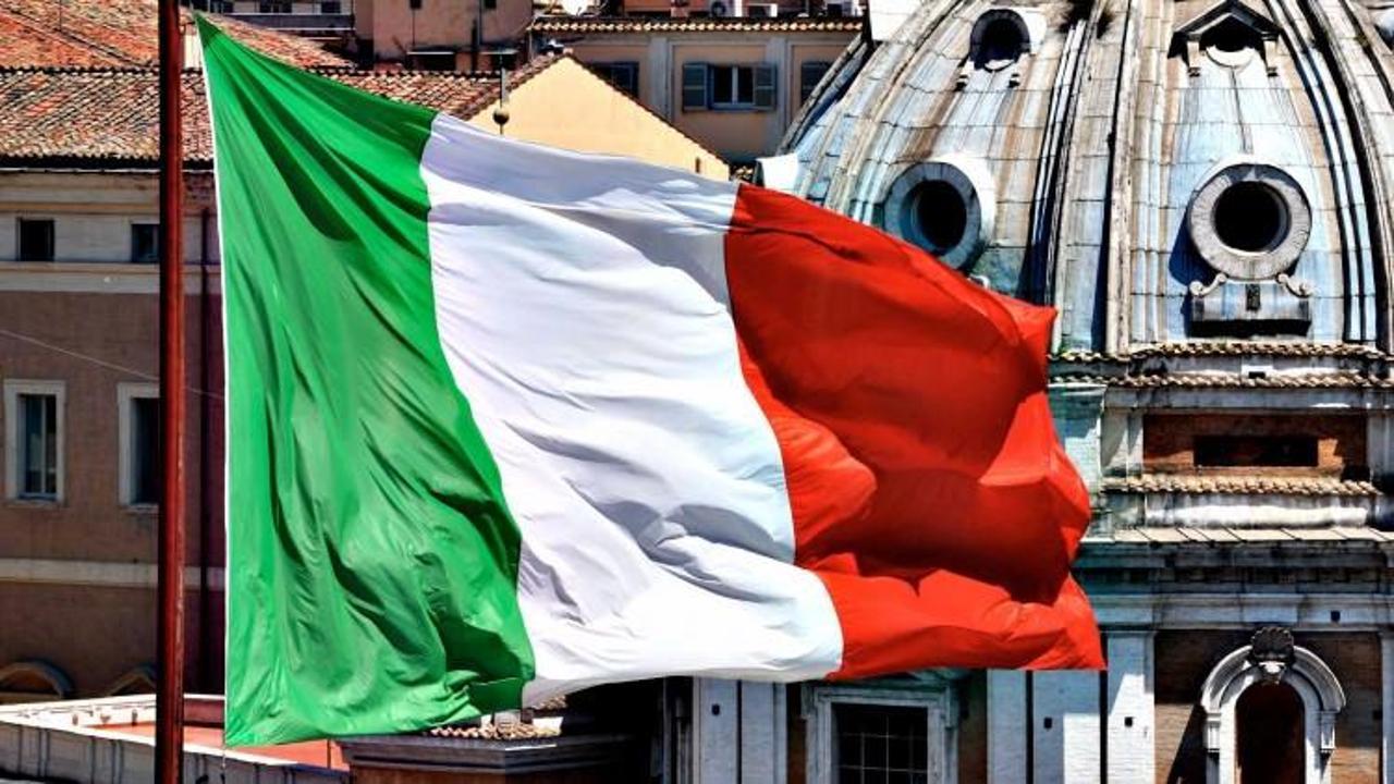 İtalya'nın kredi notu düştü