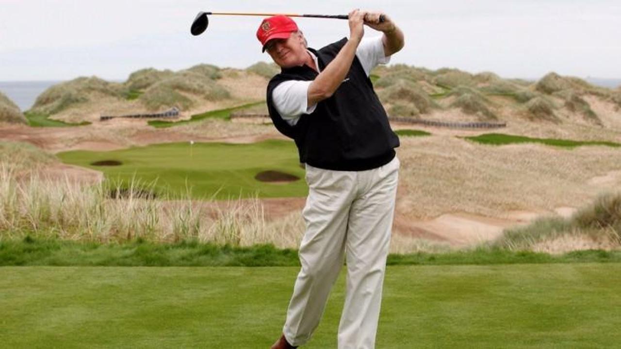 Trump Beyaz Saray'ı boşverdi, golf oynamaya gitti!