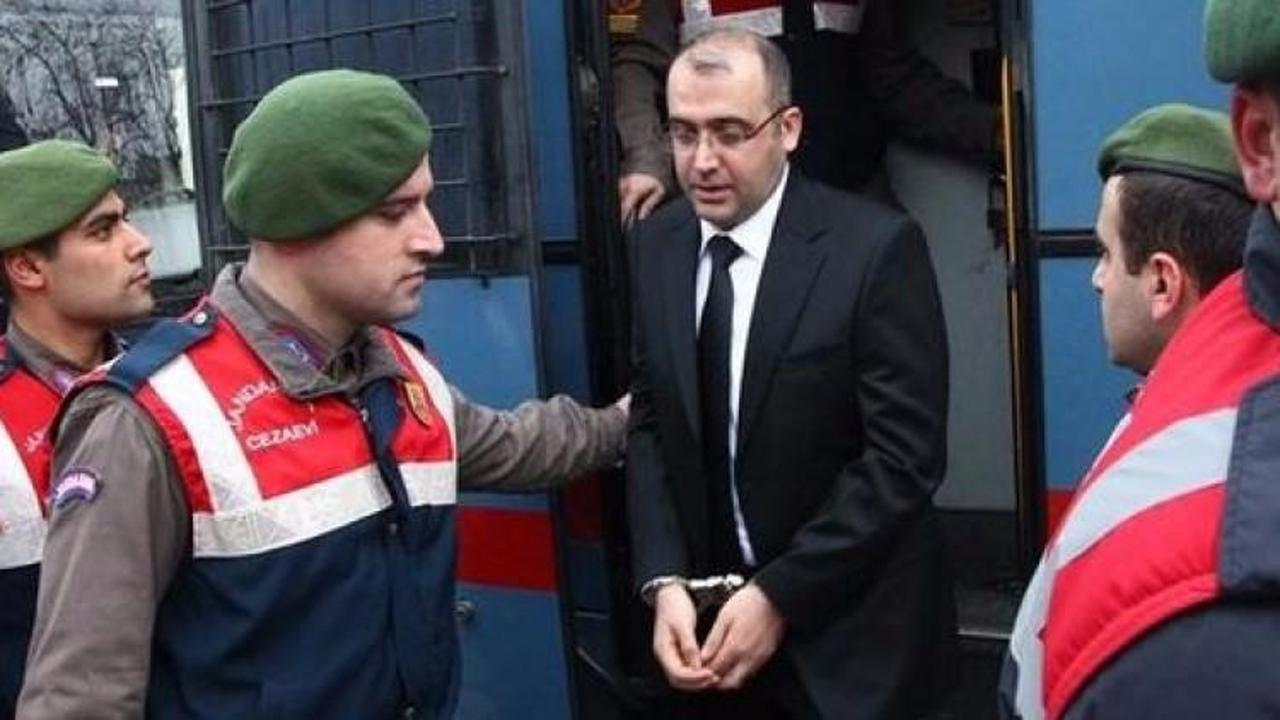 Yarbaylar birbirine girdi! Bekle sen bekle
