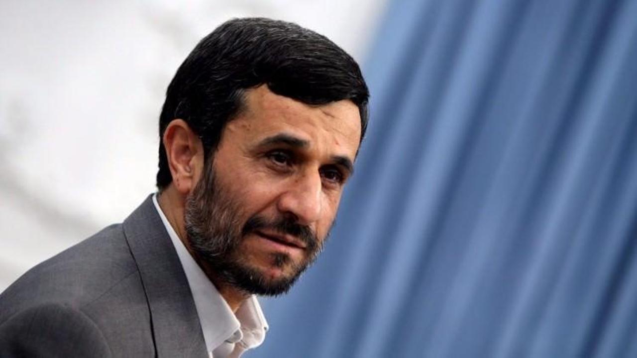 Ahmedinejad yasak tanımadı!