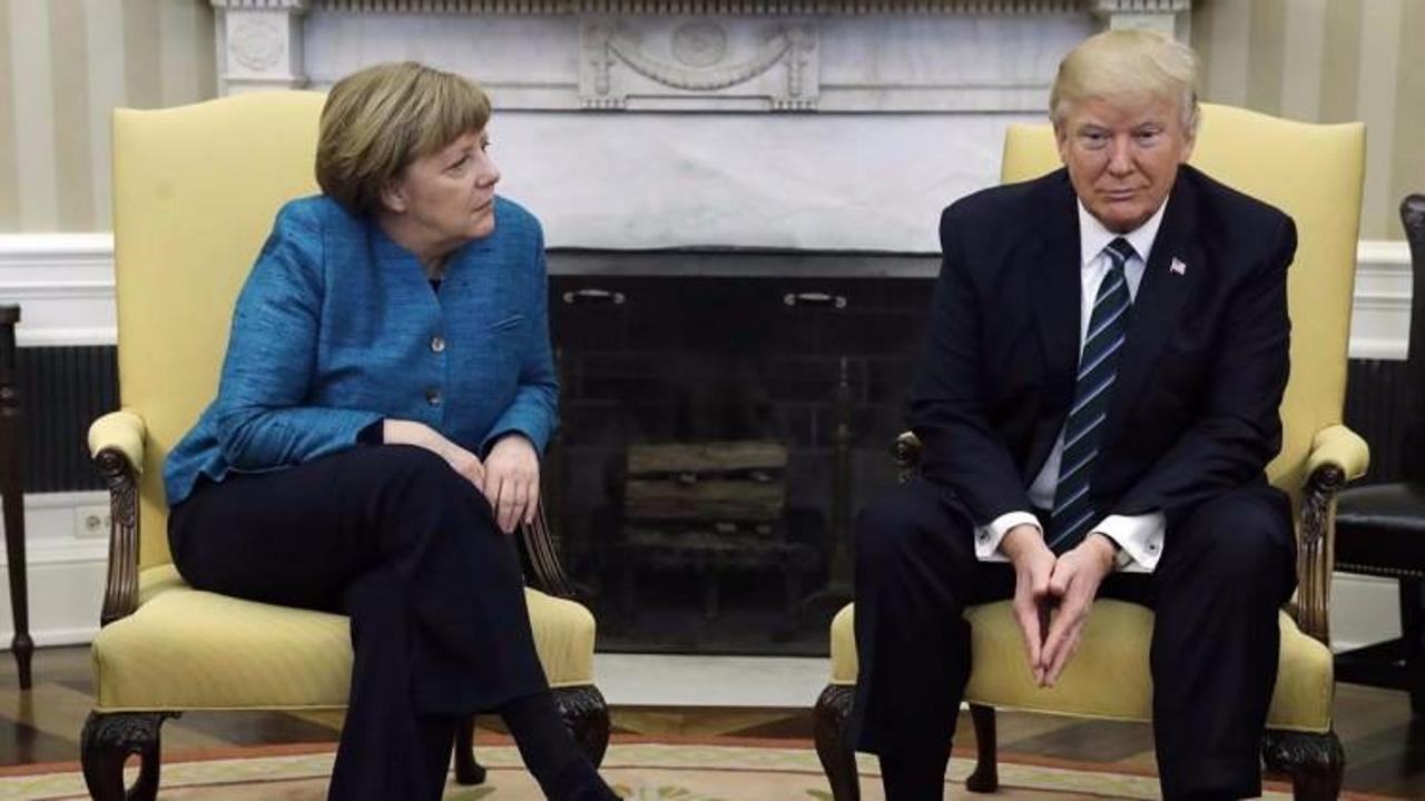 Trump, Merkel'in ardından Twitter'a koştu