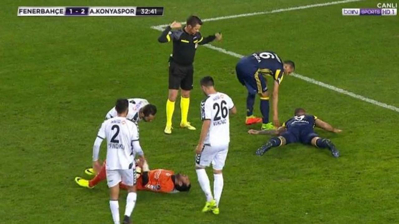 Fenerbahçeli futbolcunun kolu kırıldı!