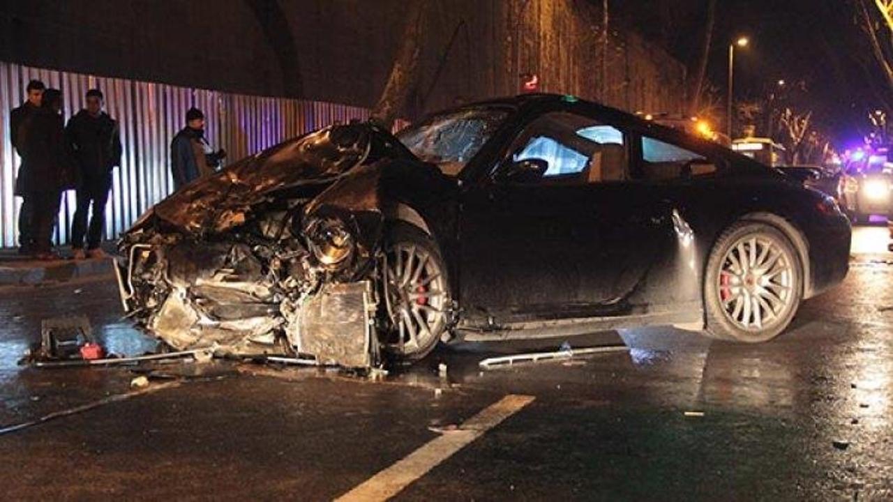 R&uuml;zgar &Ccedil;etin otomobilini satışa &ccedil;ıkardı