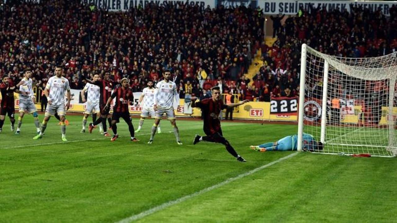 Zirve yarışında Eskişehirspor farka koştu
