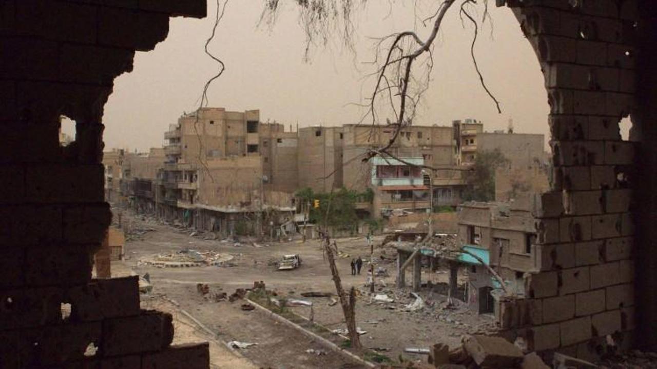 ABD, Suriye'de bir okulu vurdu! Onlarca ölü var