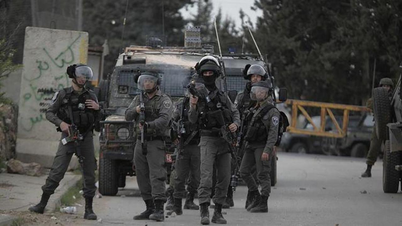 İsrail Filistinli vekili gözaltına aldı!