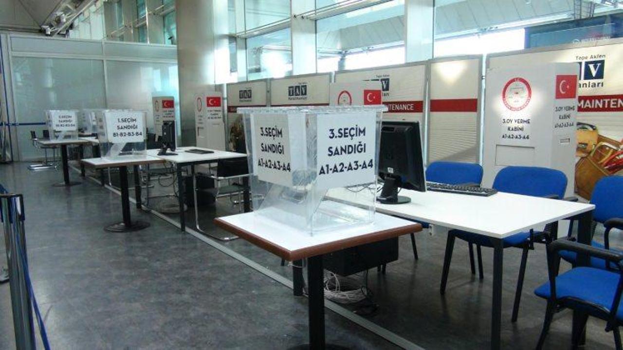 Atatürk Havalimanı'nda seçim sandıkları konuldu
