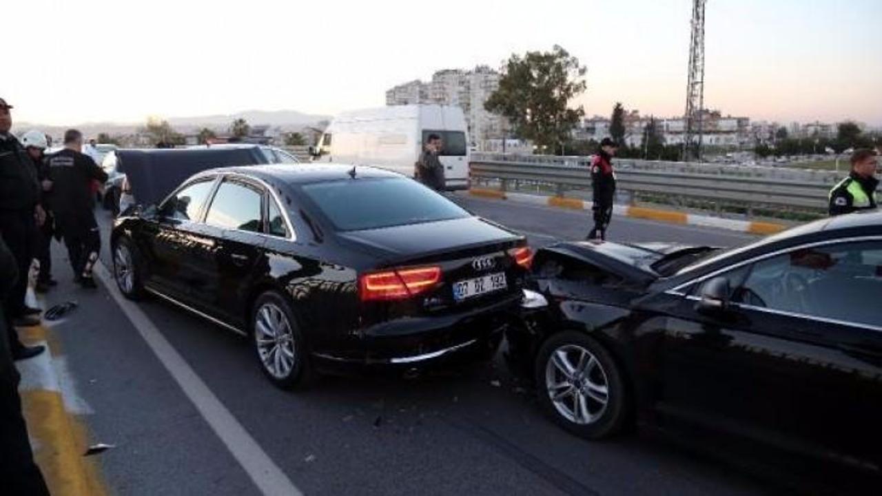 Bakan Zeybekçi'ye tahsis edilen araç kaza yaptı
